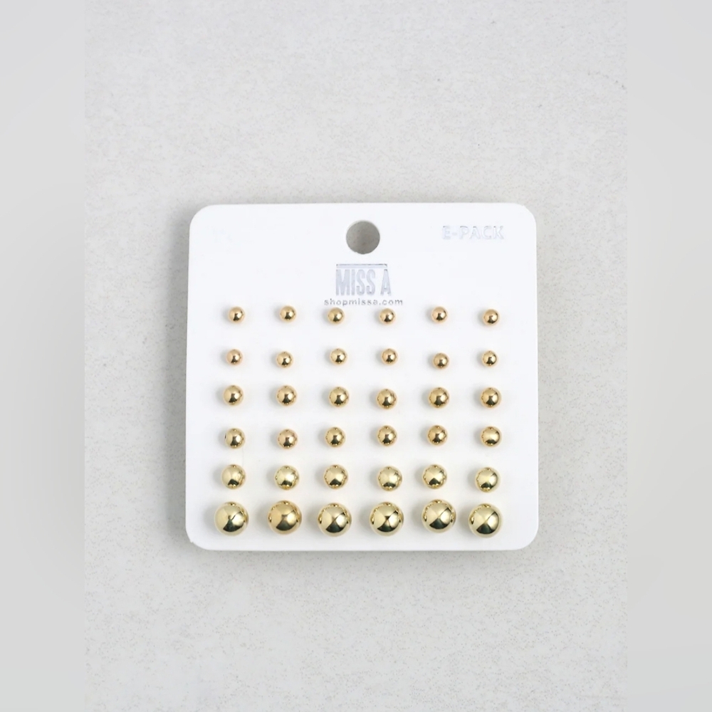 18 Pairs Gold Ball Stud Earrings Set